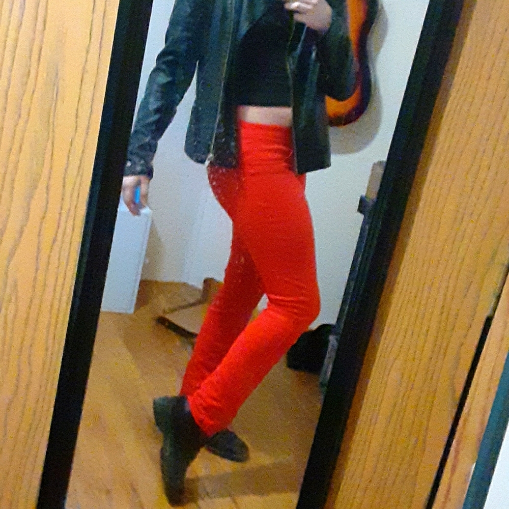 Red Faded Glory pants